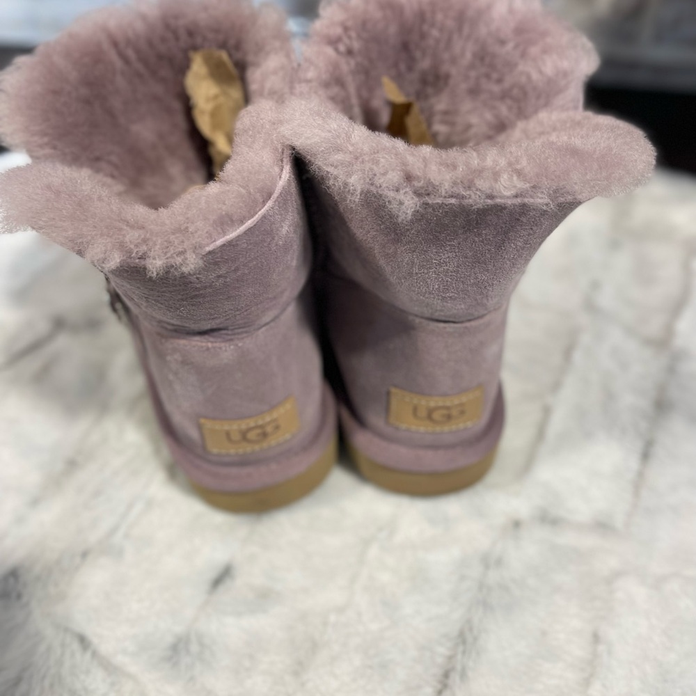 UGG Women's Purple Suede Ankle Boots size 8 - Picture 7 of 8